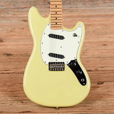 Fender芬达玩家系列电吉他