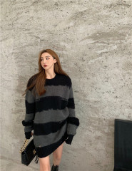 Real shot, real price, loose, languid, contrast color stripe knitted sweater