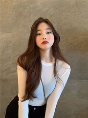 Multi color round neck sunscreen long sleeve T-shirt for women