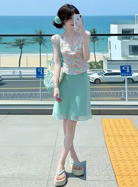 韩系纯欲风碎花蕾丝上衣短袖t恤女夏季新款绿色高腰半身裙两件套