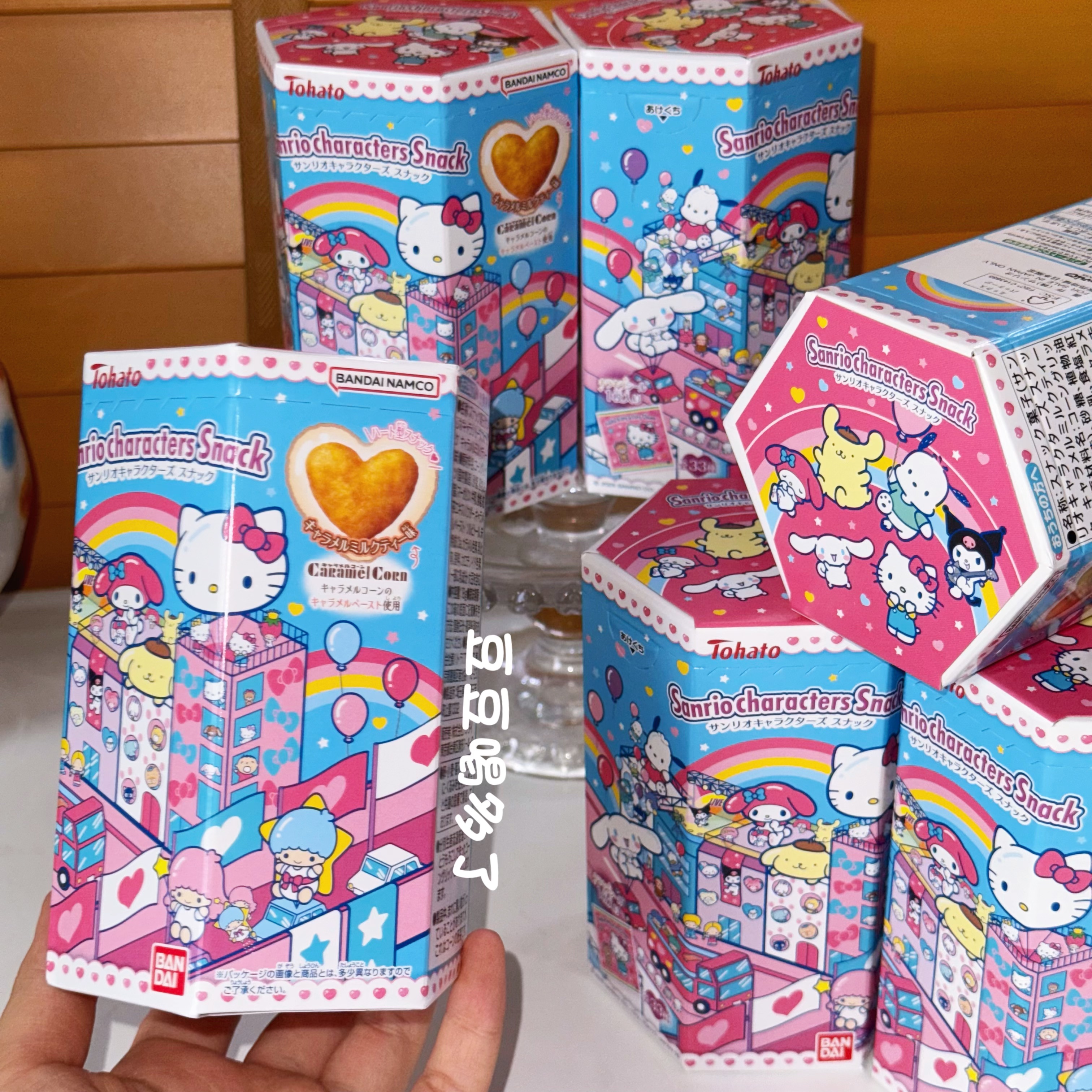 现货 日本Tohato桃哈多×三丽鸥心形焦糖奶茶味饼干零食含贴纸18g