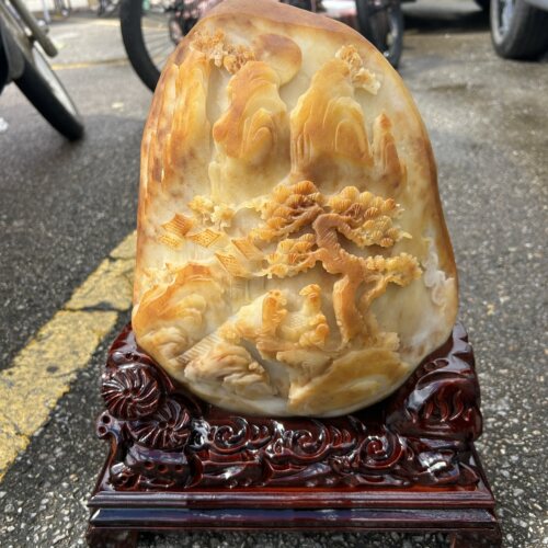 云南黄龙精品俏色金沙山水收藏