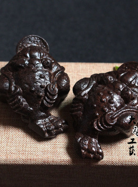 越南天然沉香木手把件工艺品