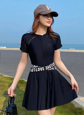 韩国INS时尚运动范分体泳衣女保守遮肉显瘦大码胖mm温泉2025新款