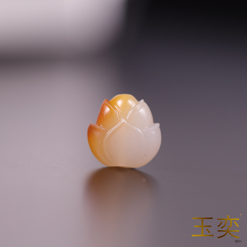 玉奕和田玉籽料白玉莲花珠吊坠