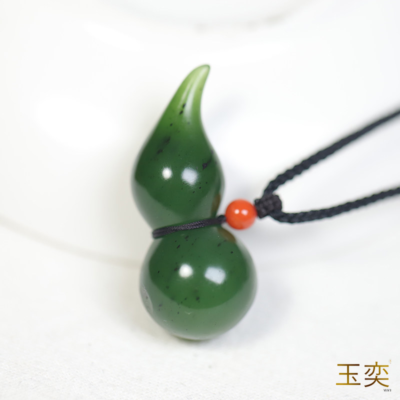玉奕新疆和田玉籽料葫芦玉吊坠