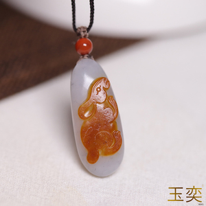 玉奕和田玉青花籽料苏工兔吊坠