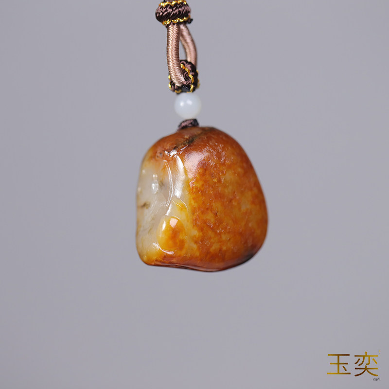 玉奕新疆和田玉籽料10克独籽红皮无相观音荷花挂件玉吊坠