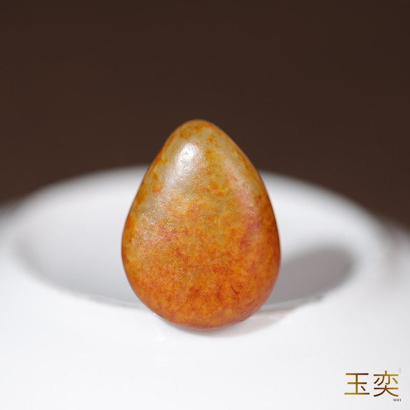 玉奕新疆和田玉籽料6.9克独籽原石金皮色橘皮油红白皮水滴形原石