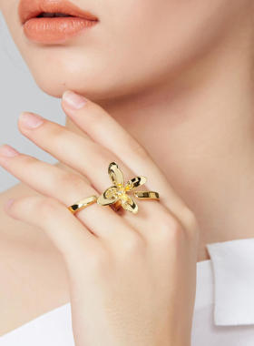 黄铜镀14K金自然花瓣双指戒