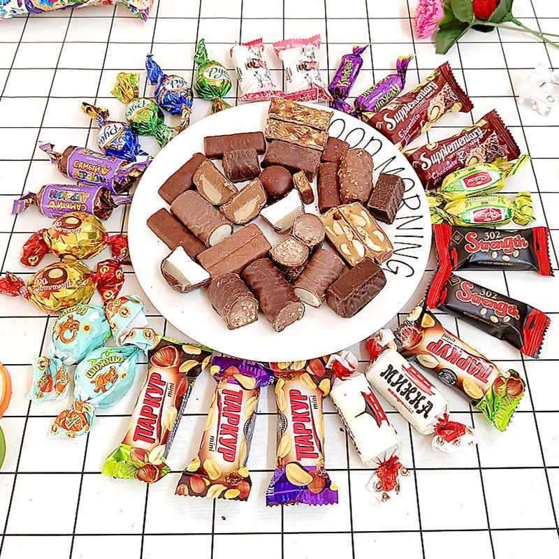 俄罗斯进口糖果混装新年巧克力零食过年喜糖礼盒食品散装糖混合
