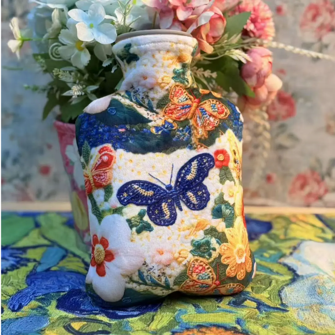 冬天热敷暖手宝冲注水热水袋防爆pvc绒布印花暖手暖宫1000ML容量