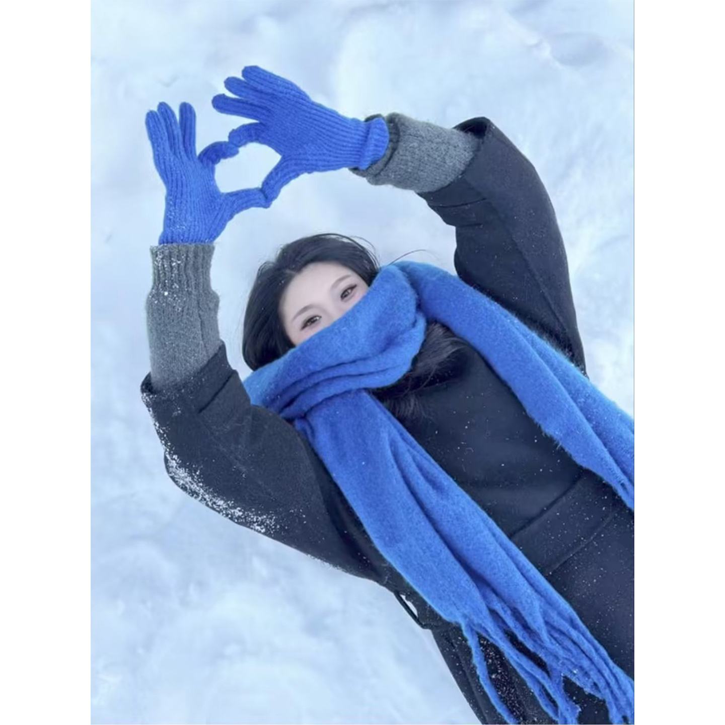 高饱和度克莱因蓝色马海毛流苏围巾女秋冬韩系氛围感保暖围脖披肩