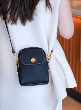 2025新款真皮女包时尚百搭单肩斜挎包高级感头层牛皮手机包60308