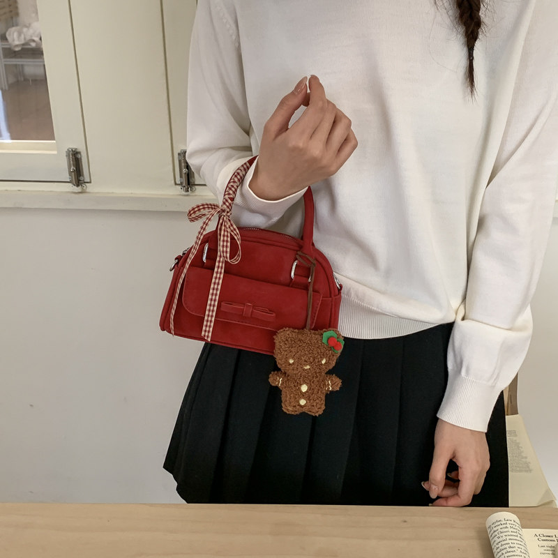 休闲时尚百搭通勤日常轻便软妹单肩包手提休闲小众设计感包包女包,箱包皮具/热销女包/男包,通用款女包,淘宝优惠券,粉丝福利购,淘宝优惠卷