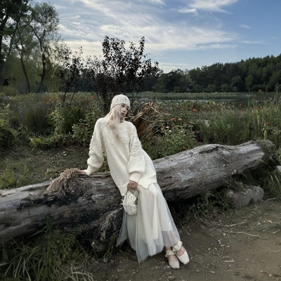 许妍穿搭【对版本 | 三吉*设计师】白色羊毛针织外套毛衣裙假两件