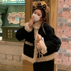 2023年冬季新款灯芯绒拼接毛毛外套女宽松加厚显瘦气质感保暖上衣