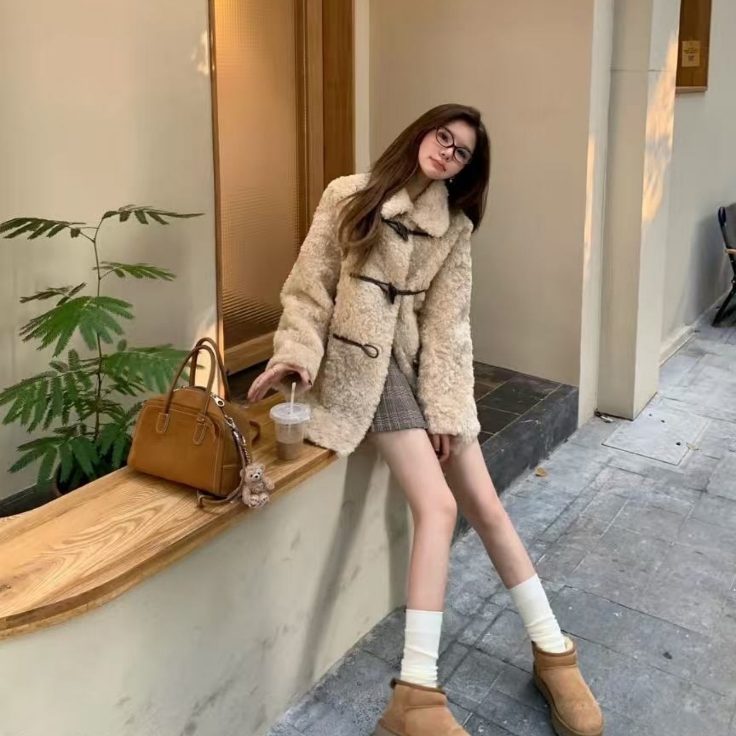 毛毛外套女冬中长款宽松洋气高级羊羔绒皮毛一体毛绒厚大衣年轻款