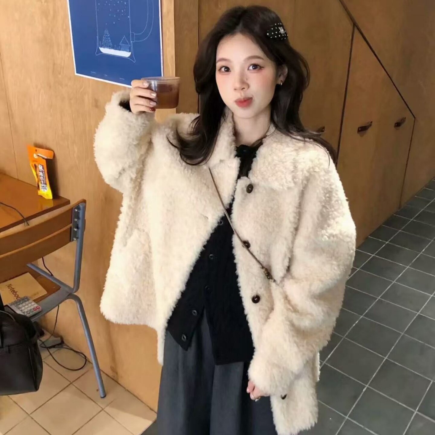 韩系翻领宽松羊羔毛外套女2026秋冬新款皮毛一体休闲加厚毛绒大衣