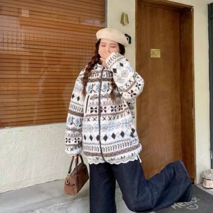 2025冬季新款费尔岛印花羊羔毛外套女宽松加厚摇粒绒保暖连帽棉服