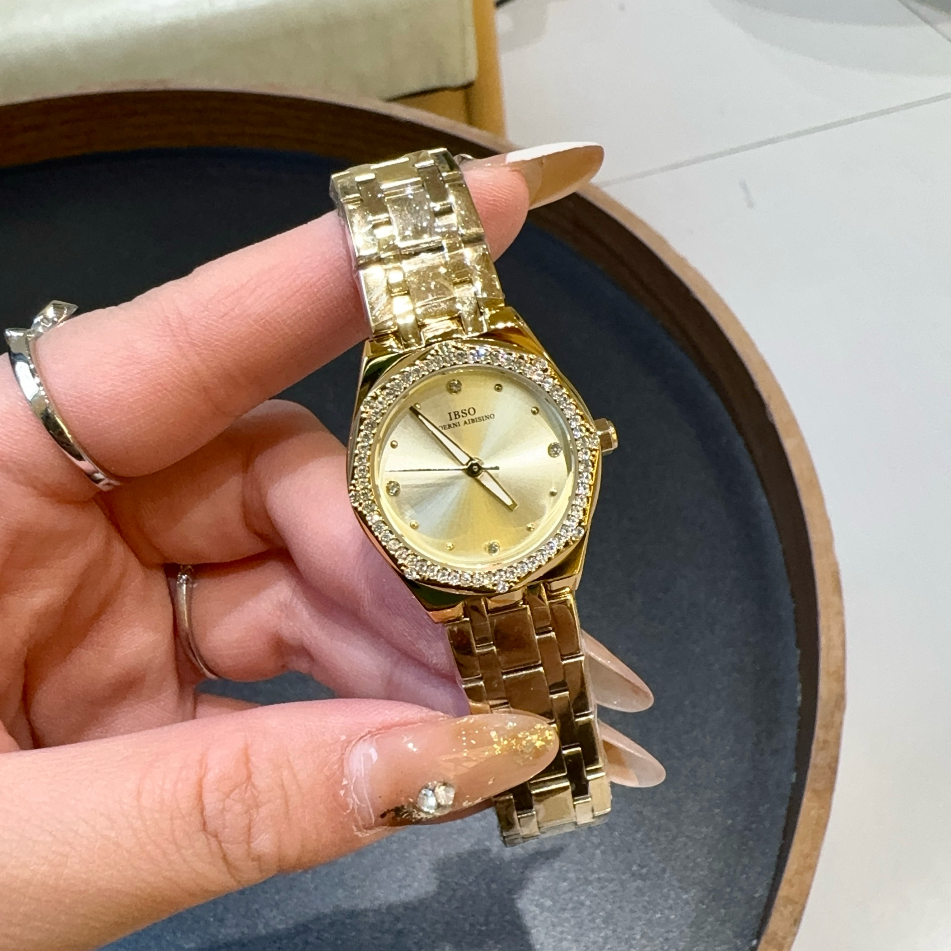 贵气感精致小表盘小众腕表女生轻奢镶钻高颜值钢带简约百搭