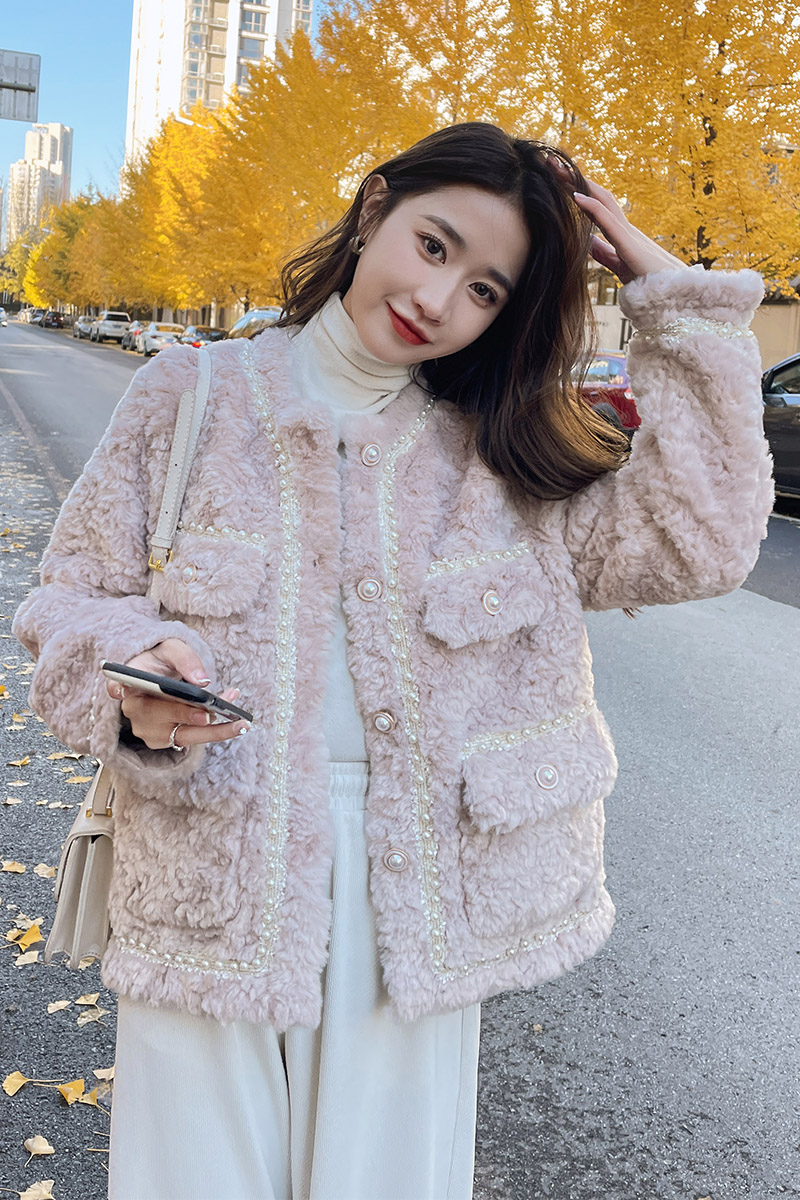 白色名媛小香风羊羔毛外套女2025年冬季新款气质优雅小个子短外套,女装短外套,时倾STUDIO