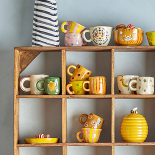 丹麦Bloomingville童趣小花朵儿童喝水带柄马克杯子饭碗陶土餐具