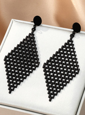 几何菱形黑色耳钉女冷淡风长款显脸瘦耳环日韩气质青岛学生耳饰潮