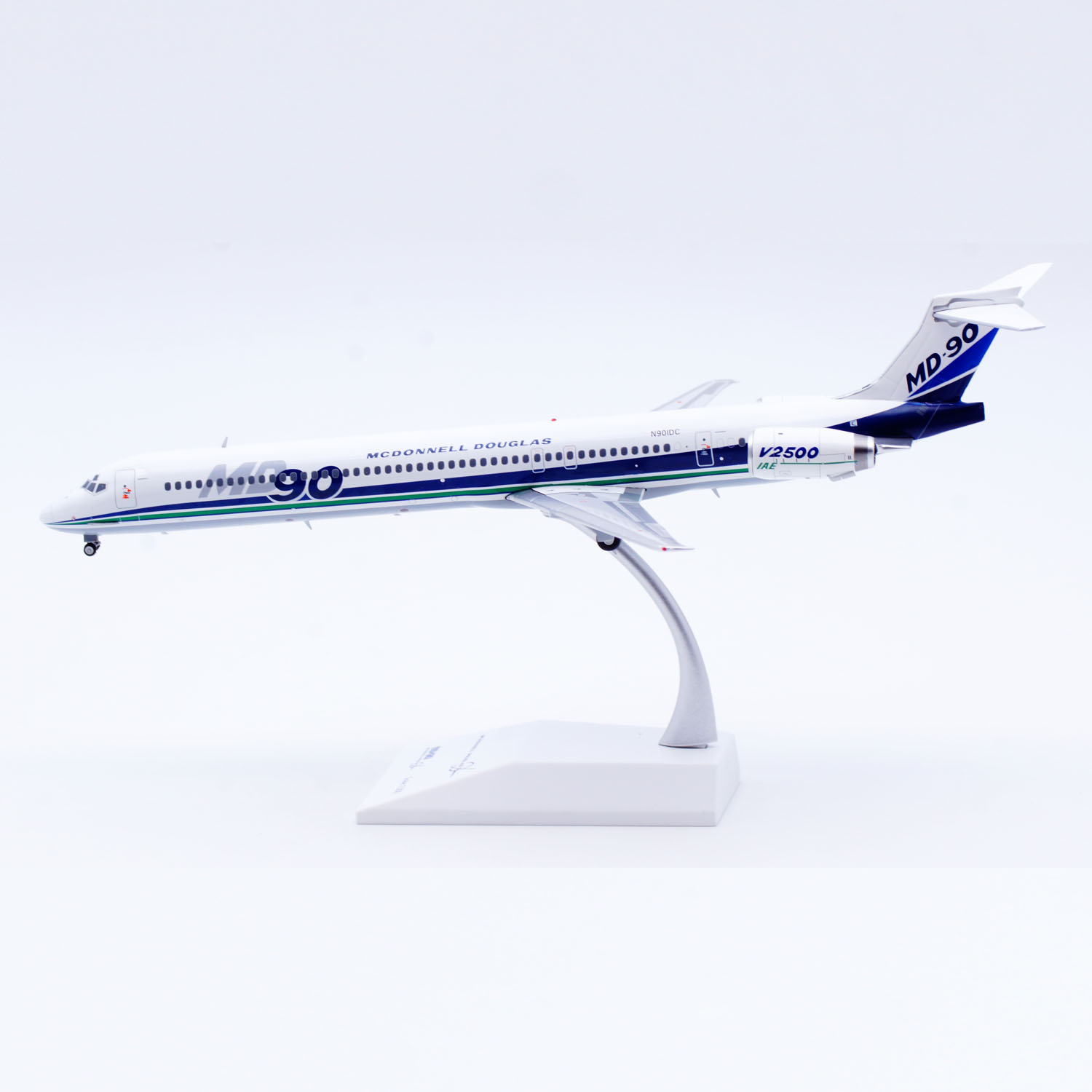 JCWings麦道MD-90合金模型