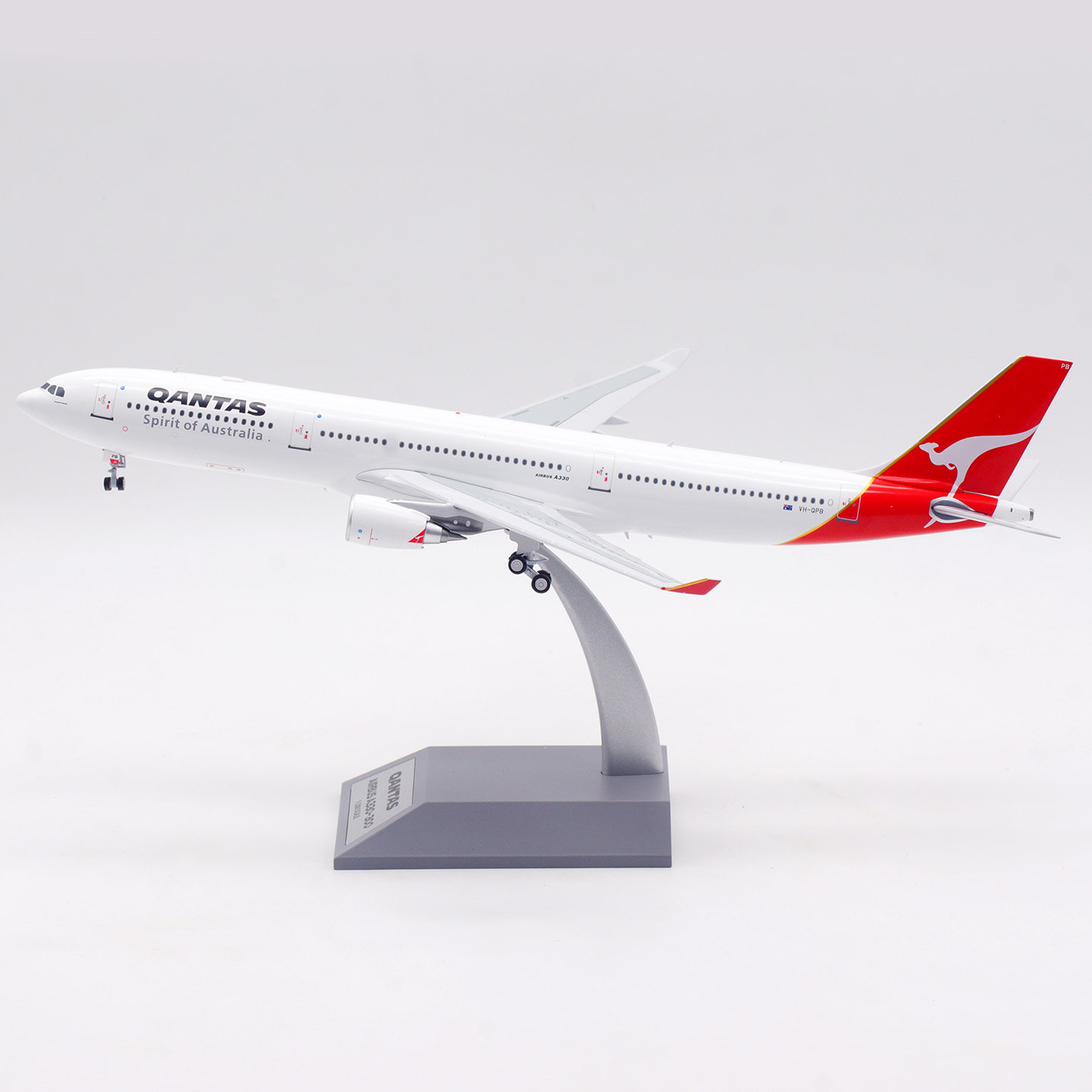 Inflight 1:200 澳洲航空 空客 A330-300 VH-QPB 合金 飞机模型