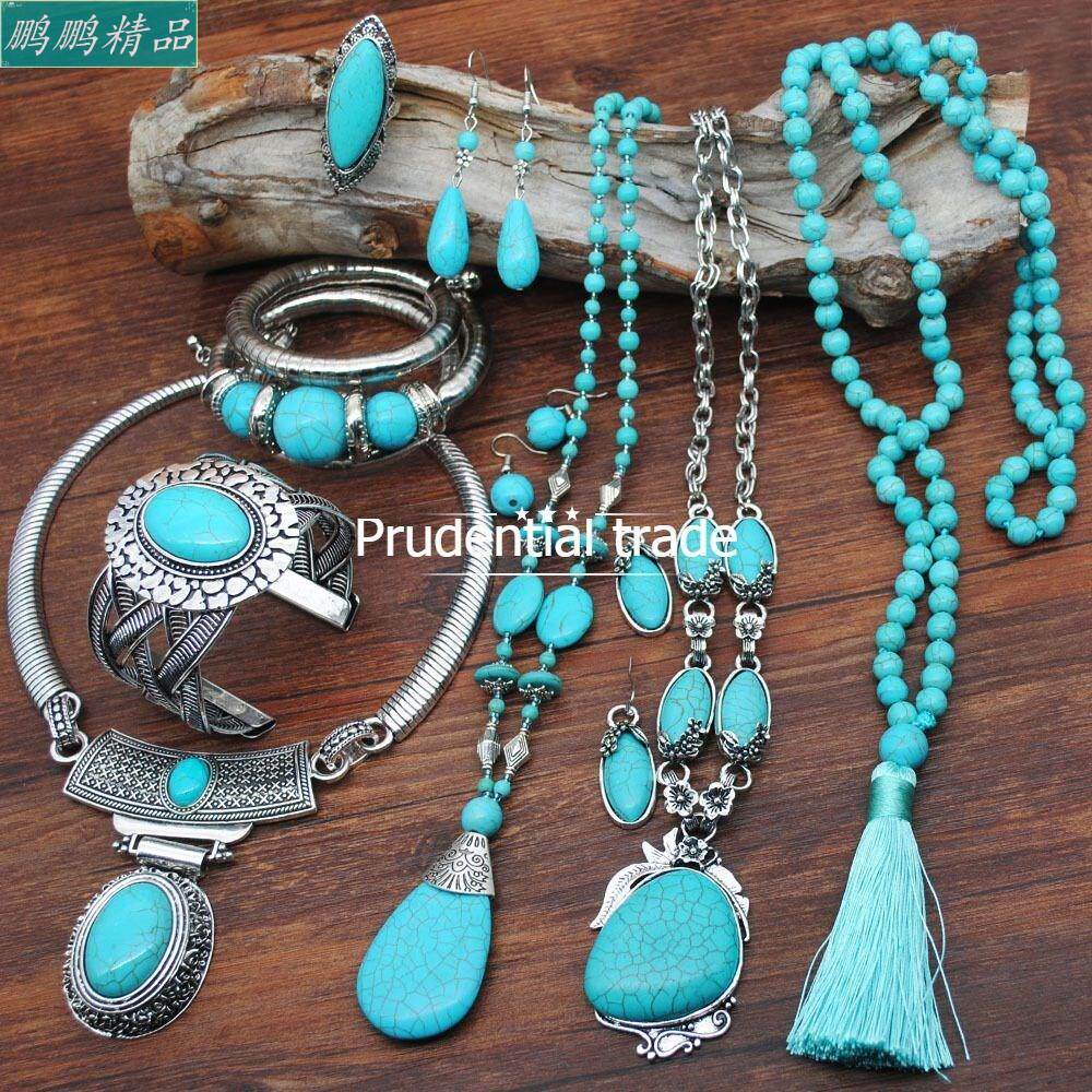 Women vintage turquoise necklace earrings set of four
