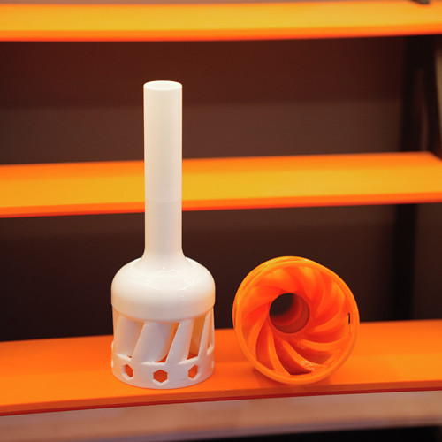 老灯泡工作室 3D 打印除油膜浮头二代