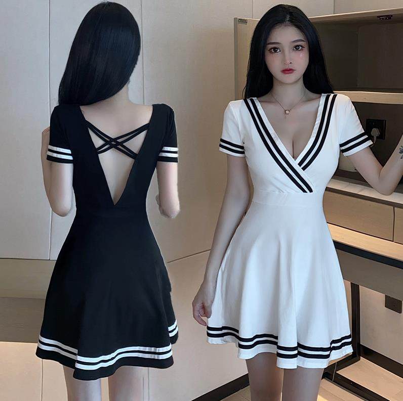 可爱小个子减龄甜美风清纯技师服图片