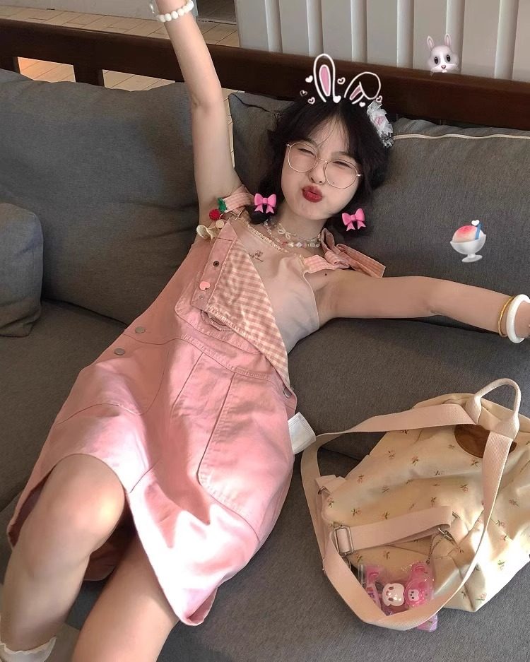 樱桃刺绣牛仔背带裙女2024年夏季宽松高腰显瘦可爱减龄小个子短裙