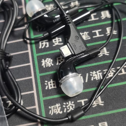 micro接口耳机扁口入耳式耳机