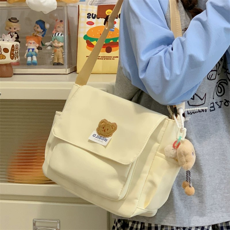 斜挎包女学生大容量单肩包包初中生女生外出的小挎包儿童女孩背包