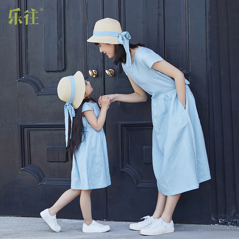 小乐往亲子装15课 夏季清新贝壳袖淡蓝色亚麻度假女童母女连衣裙