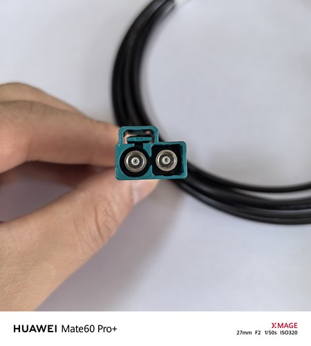 适用于奔驰HU5.5HU6导航屏幕视频线仪表连接线fakra射频信号传输
