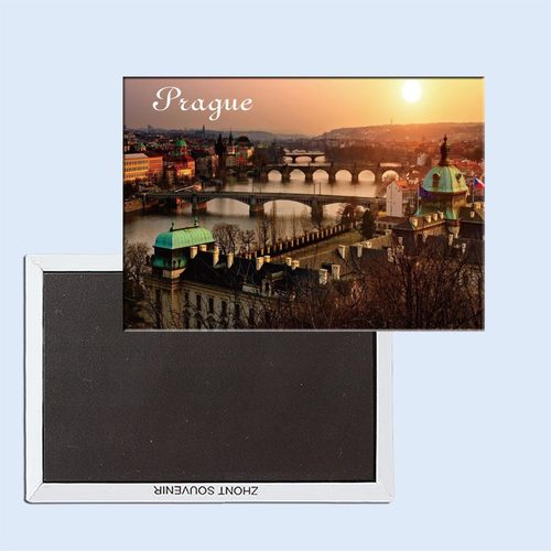 捷克布拉格夕阳中的磁性冰箱贴