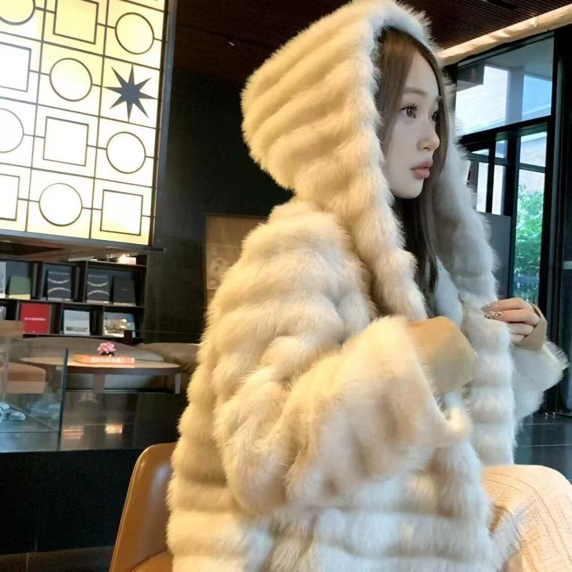 海宁进口仿水貂毛短款蝙蝠袖连帽外套女冬季环保皮草龙猫名媛风皮