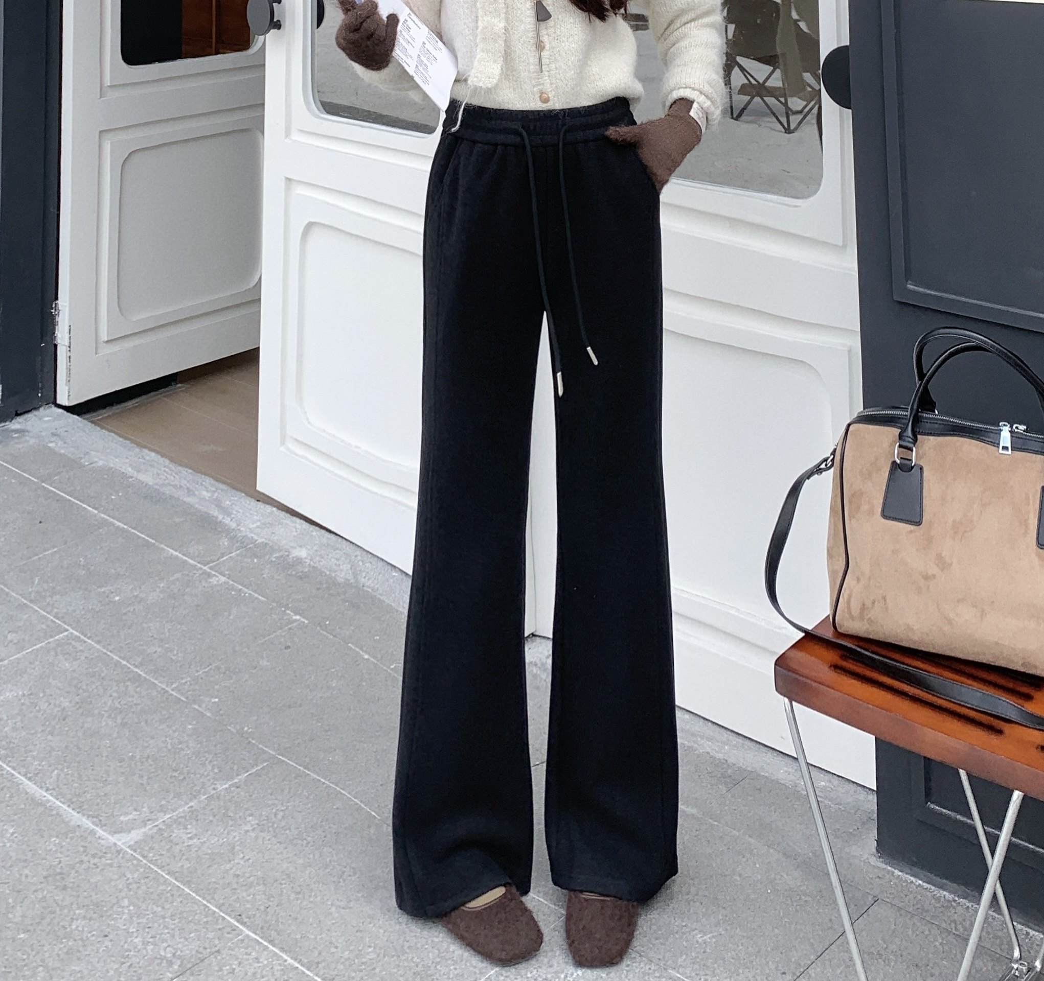 2025冬款13行新款百搭纯色微喇叭裤松紧腰显瘦腿裤休闲长裤女EJM