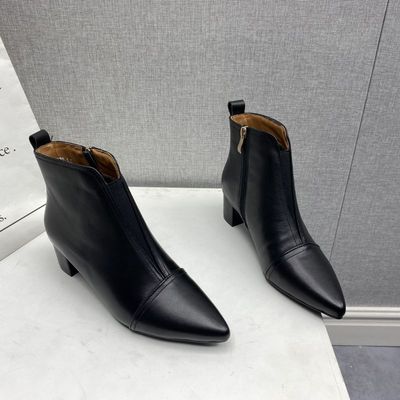 高跟小短靴秋冬新款尖头粗跟单靴冬季洋气时尚女棉鞋加绒裸靴