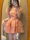 收腰显瘦蓬蓬裙蛋糕裙 橘色欧根纱甜美公主连衣裙带胸垫方领泡泡袖