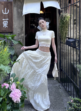 氛围感纯欲辣妹度假穿搭连衣裙紧身T恤飘逸大裙摆半身裙拖地长裙