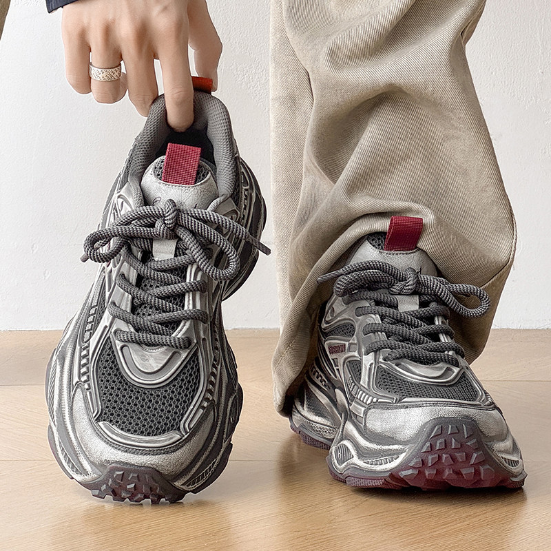 男鞋2026新款今年流行爆款小个子显高潮牌高级感增高厚底老爹鞋