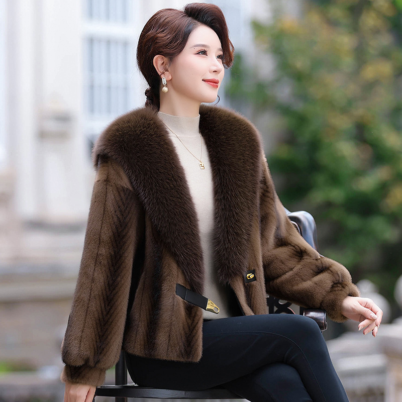 生态貂绒皮毛一体大衣新款中老年女装貂皮大衣短款皮草秋冬装
