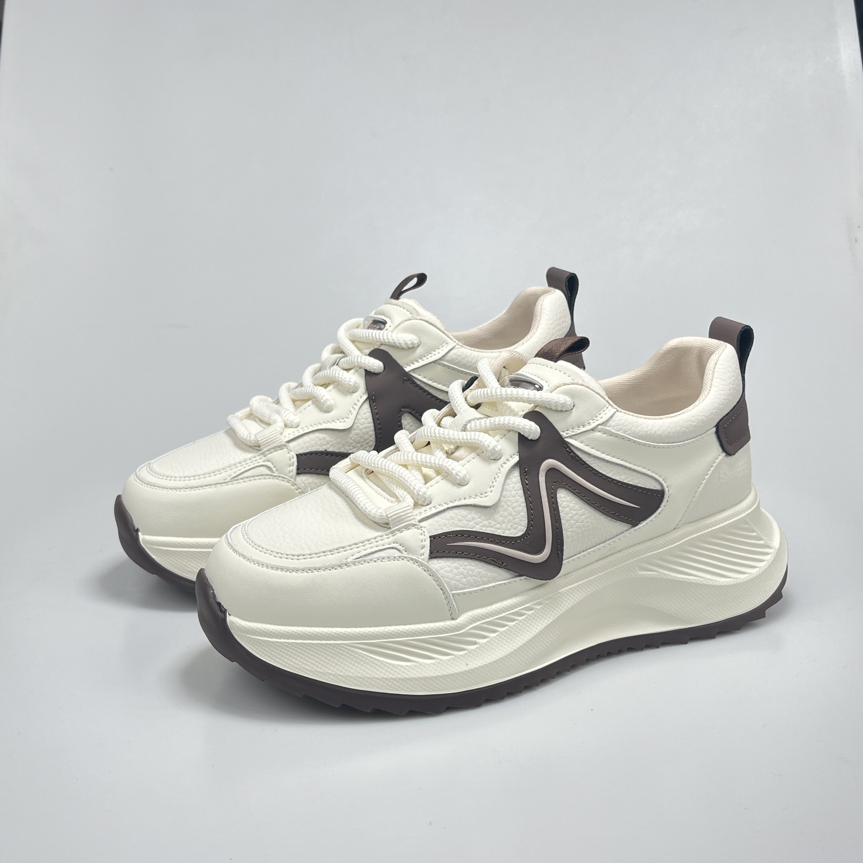 戈美其商场同款2024春季新款真皮运动休闲舒适百搭厚底小白鞋女鞋