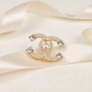 韩国韩版 饰胸花配饰别针领针 仿珍珠水钻C字母胸针女士金色高档装