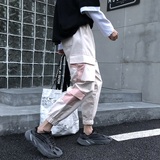 灰色
