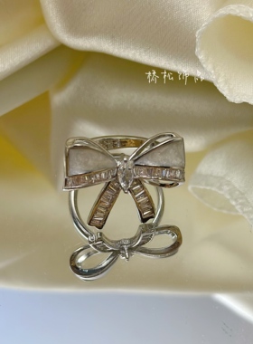 新款法式轻奢简约镶钻戒指